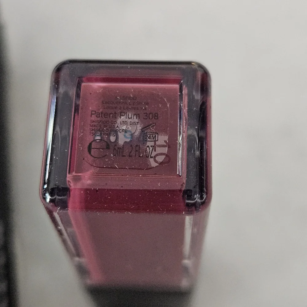 Shiseido‎ LaquerInk LipShine PATENT PLUM 308